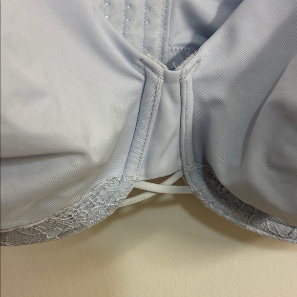 Vanity Fair Light Blue Lace Bra in Sz 40DD - Picture 2 of 11